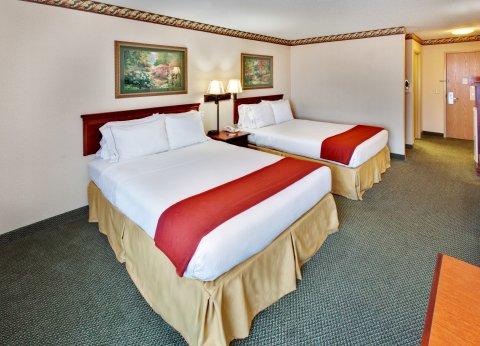 Holiday Inn Express & Suites Clinton By Ihg Ngoại thất bức ảnh