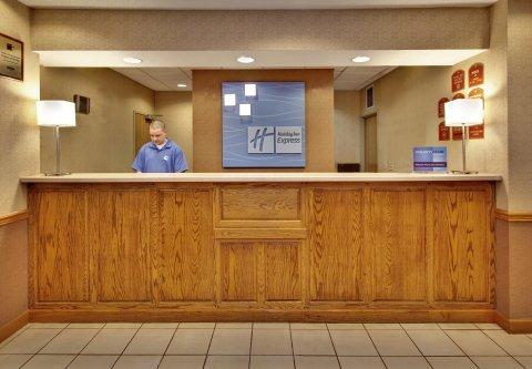 Holiday Inn Express & Suites Clinton By Ihg Ngoại thất bức ảnh