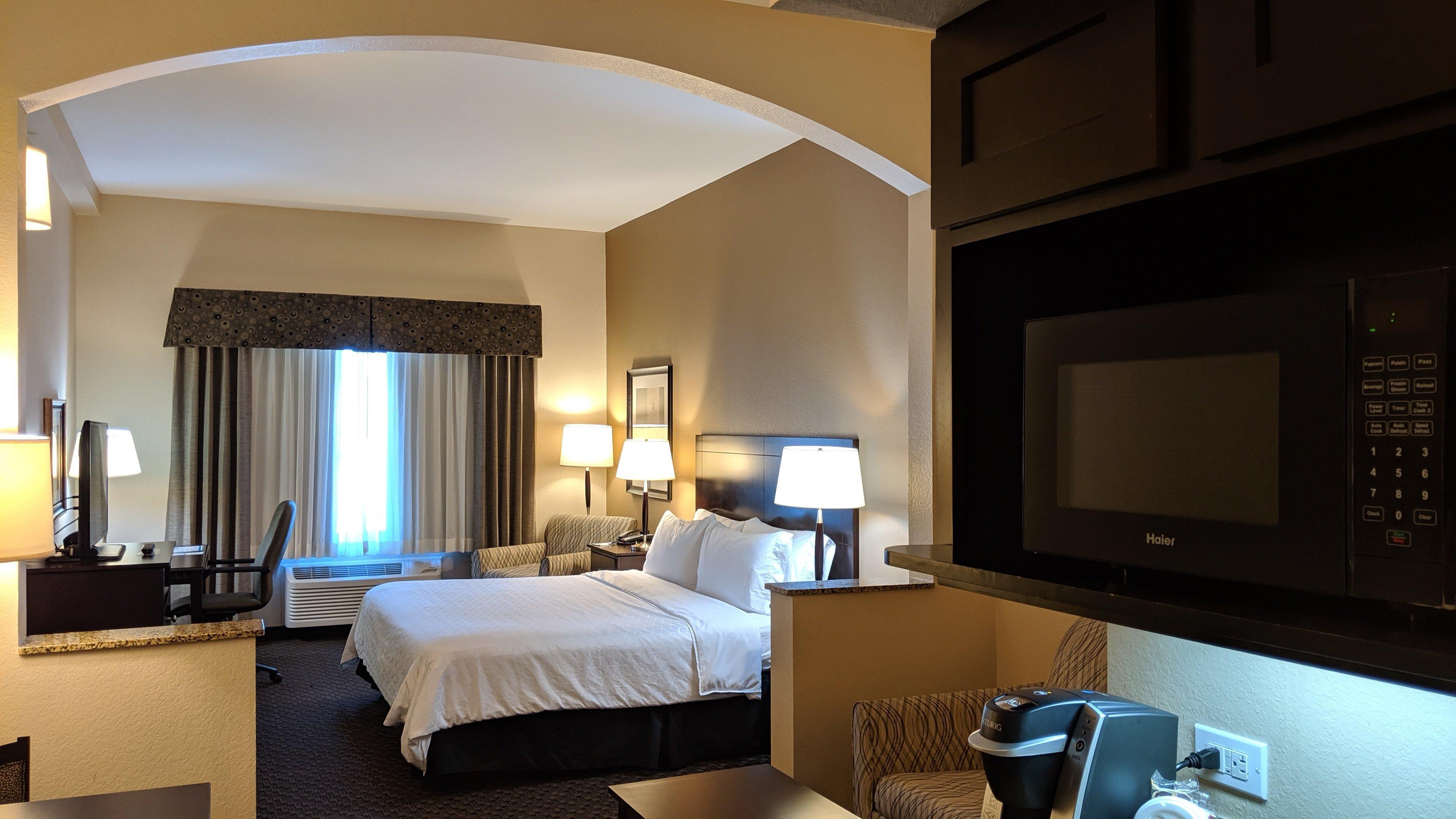 Holiday Inn Express & Suites Clinton By Ihg Ngoại thất bức ảnh