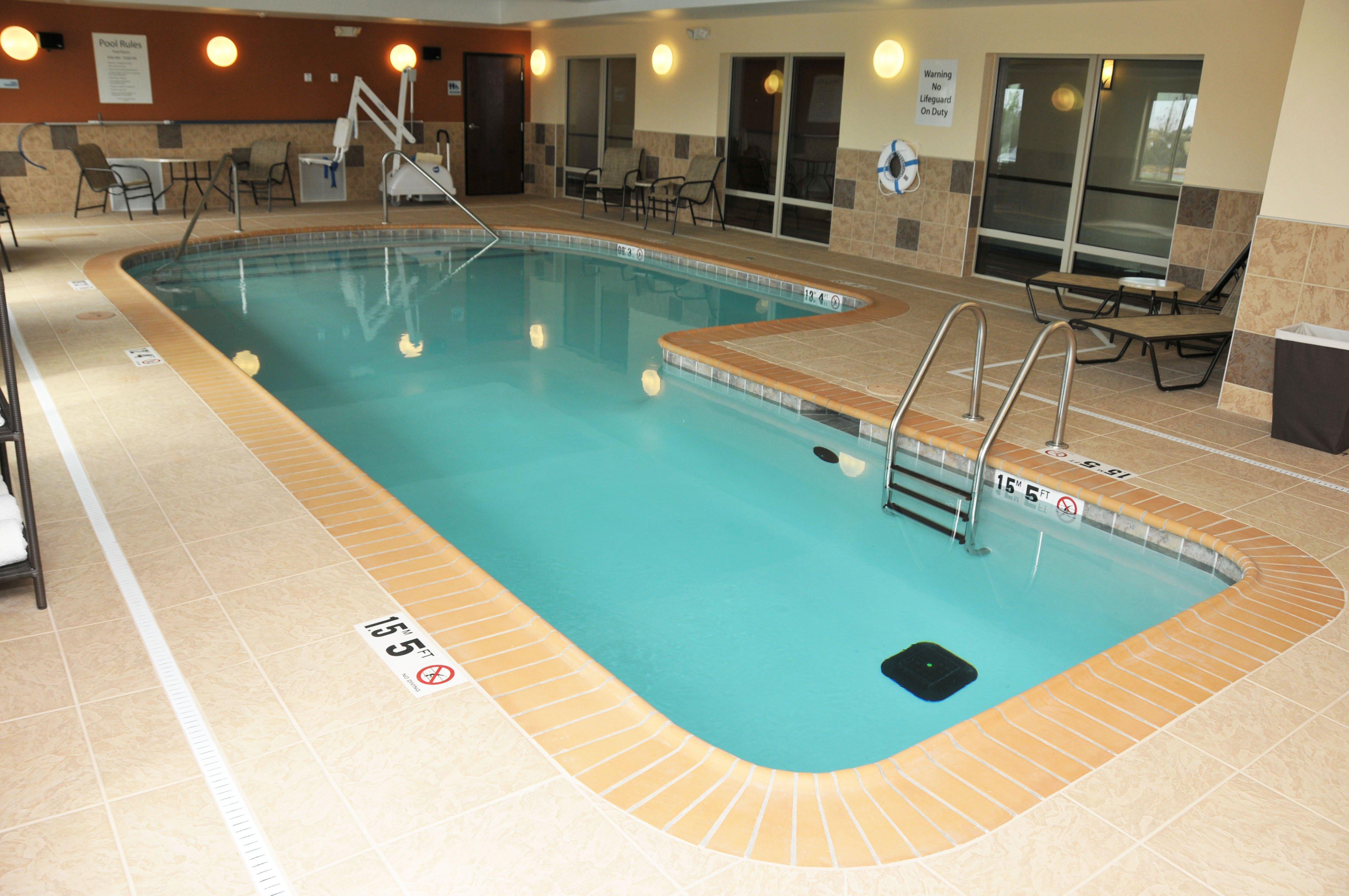 Holiday Inn Express & Suites Clinton By Ihg Ngoại thất bức ảnh