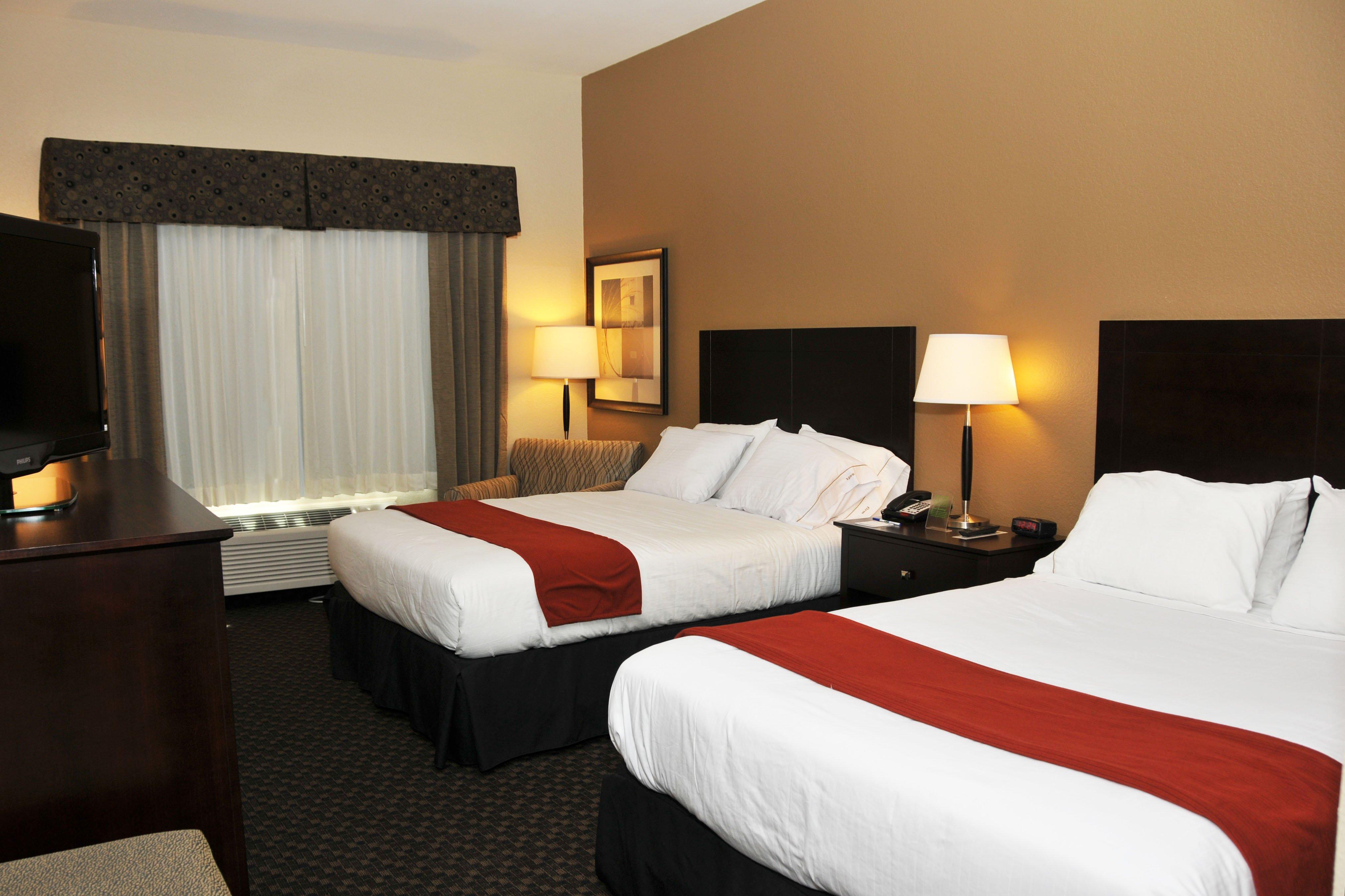 Holiday Inn Express & Suites Clinton By Ihg Ngoại thất bức ảnh