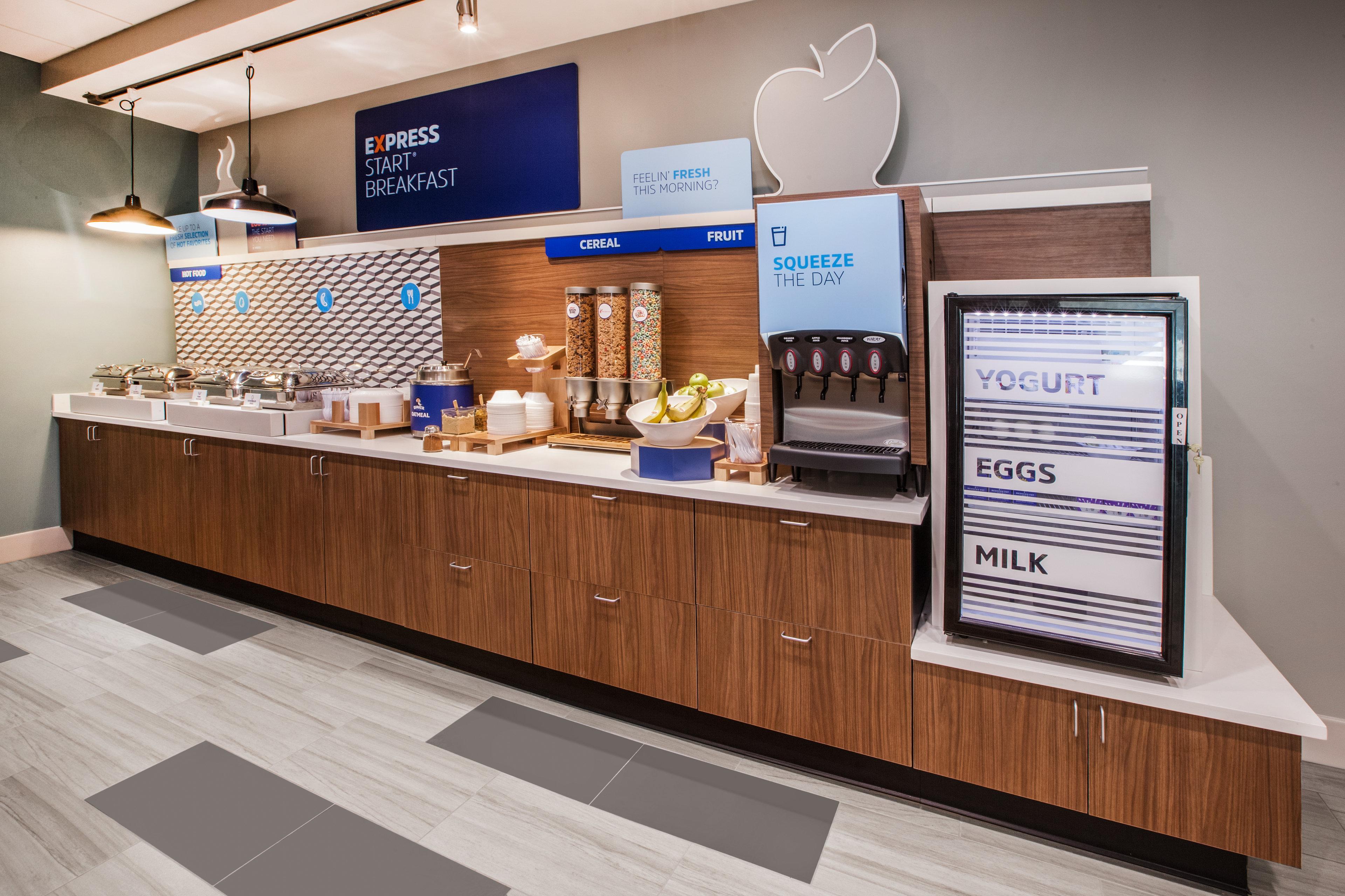 Holiday Inn Express & Suites Clinton By Ihg Ngoại thất bức ảnh